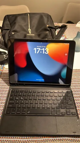 iPad 9 - 256 Gb - Super Conversado + Case com teclado