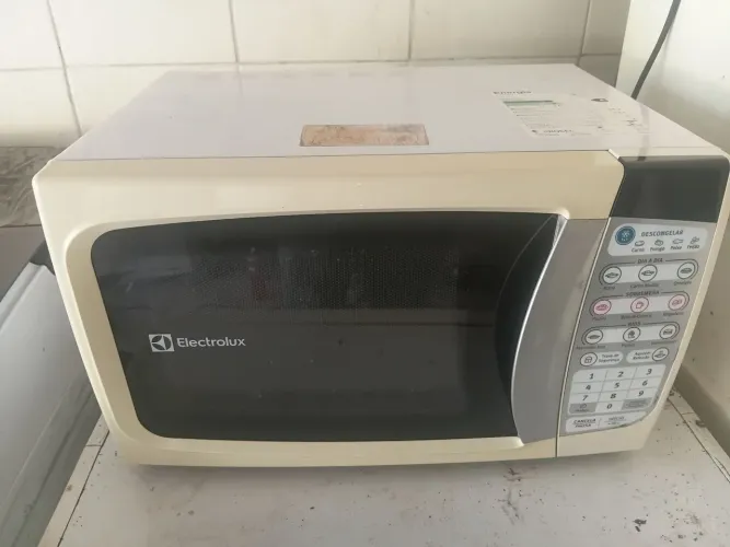 Micro-ondas Electrolux 220V Funcionando perfeitamente
