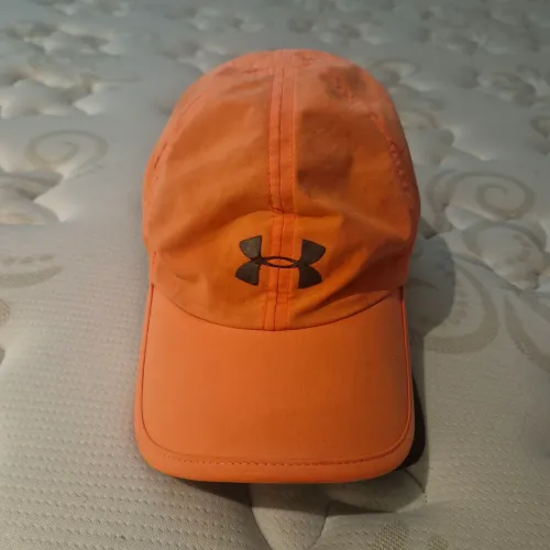 BONÉ UNDER ARMOUR