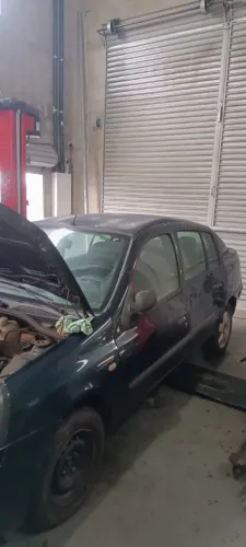 Sucata Clio Sedan Retirada Pecas