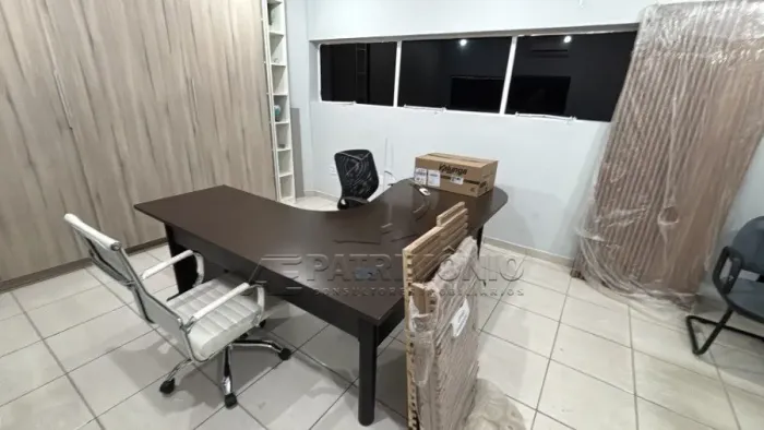 Sala comercial com 23m² - Assis