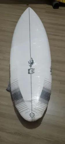 Prancha surf 5'11 21 39l UDO Bastos 