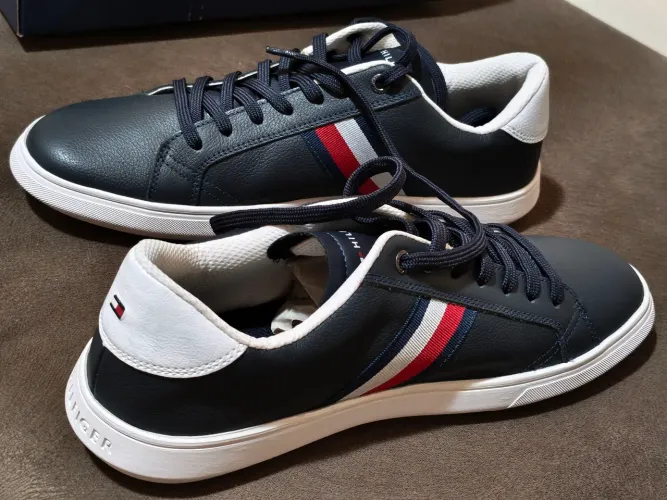 Tênis Tommy Hilfiger nro 41