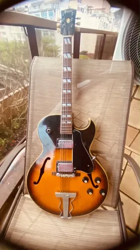 GUITARRA GRECO 175