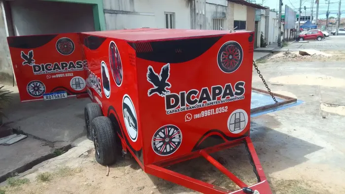 Carrrtinha baú 2 eixos chasi fiesta