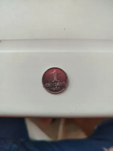 Moedas antigas de 1 centavos 1969 e de 1cruzeiro de 1981