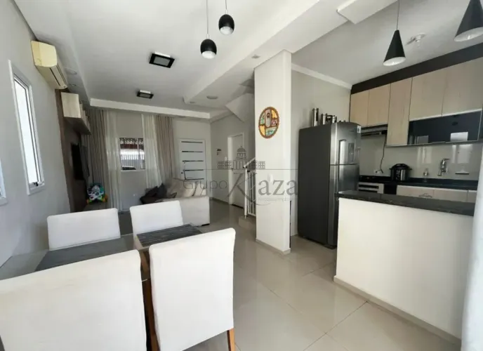 Casa Sobrado Villa Branca Jacareí 3 Dormitórios 162m² Estuda permuta