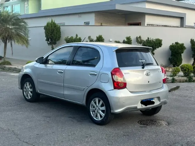 Toyota Etios X Plus 1.5 Flex 16V 5P Mec. 2019