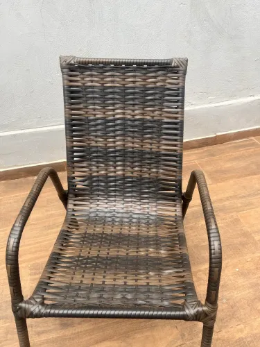 Cadeiras de e mesinha de junco