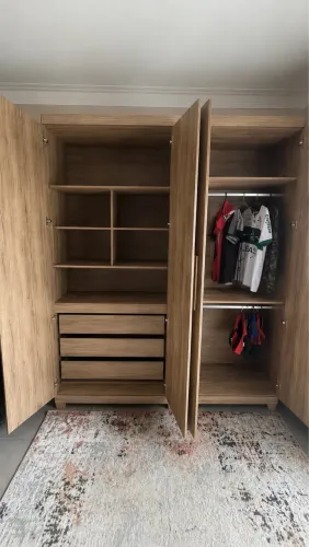Guarda roupa