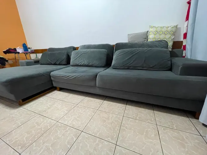 Sofá cinza grande