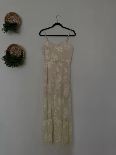 Vestido Iódice Tule Bordado Nude Midi Festa Original Tam P
