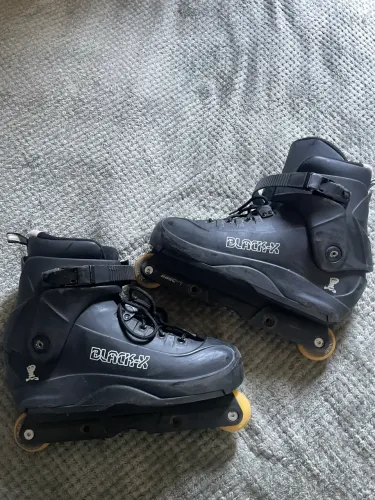 Patins Traxart Black X T-42