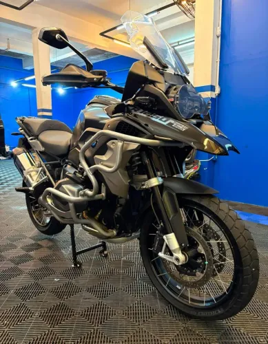 BMW R 1250 GS TRIPLE BLACK