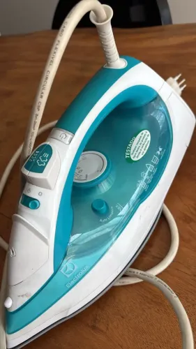 Ferro de passar Eletrolux - 110v