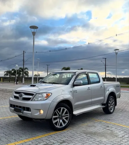 Toyota Hilux CD SRV D4-d 4X4 3.0 TDI Diesel AUT 2008
