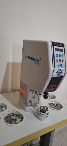 Máquina Prensa Elétrica Digital Pregar Botão Ilhós 220v- - Lanmax