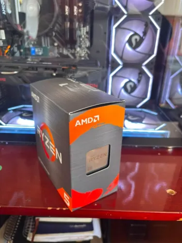 Processador AMD Ryzen 5 3400G com Vídeo Integrado Vega 11 (Completo na Caixa)