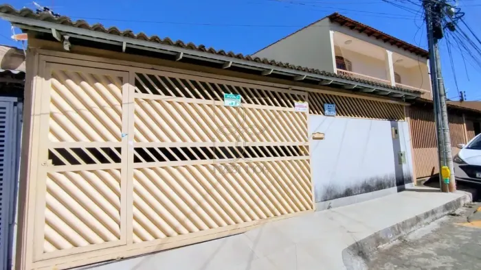 EXCELENTE CASA À VENDA QR 05 | CANDANGOLÂNDIA