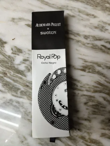 Royal Pop Swatch Ocho Negro