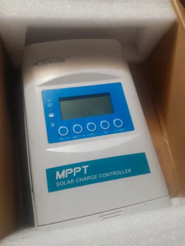 Controladora de Carga Eveper MPPT 30 a