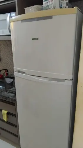 Geladeira consul com defeito 