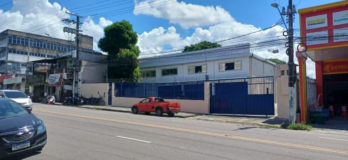 ALUG GALPÃO NA TEFÉ