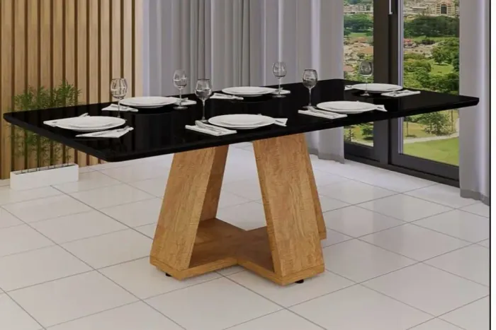 Mesa sem cadeira