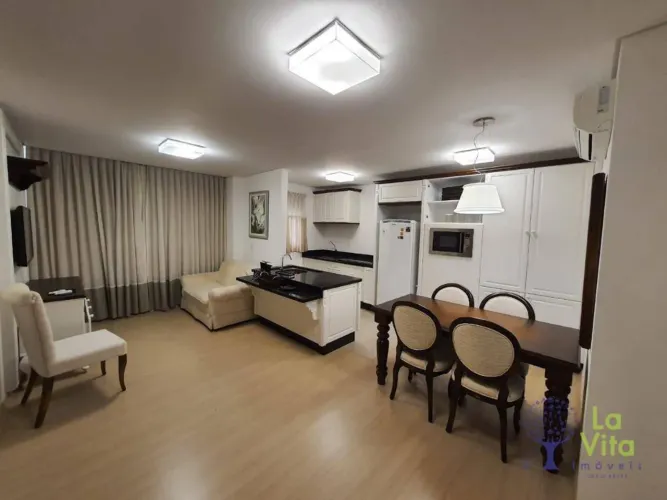 Apartamento com 1 dormitório para alugar, 68 m² por R$ 2.500/mês - Centro - Blumenau/SC