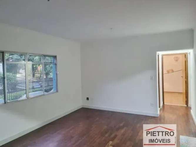 APARTAMENTO TÉRREO B. OSVALDO CRUZ/SCS - 02 DORMS - 01 VAGA