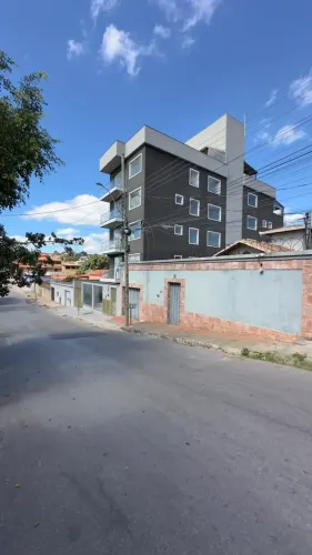 Apartamento para aluguel possui 95 metros quadrados com 3 quartos
