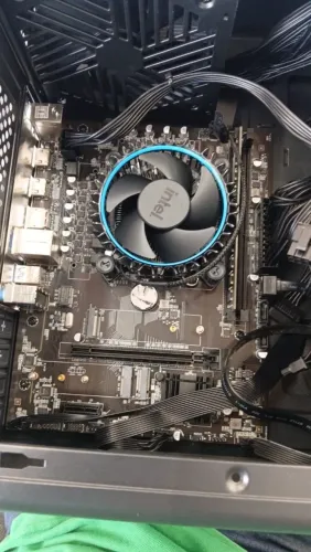 Kit core i3 12100 novo