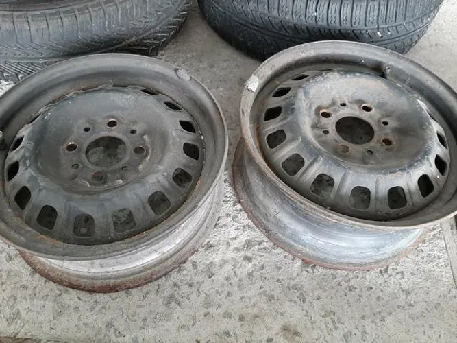 Roda de Ferro aro 13 Fiat Uno tala 6 Palio taluda 4X98 