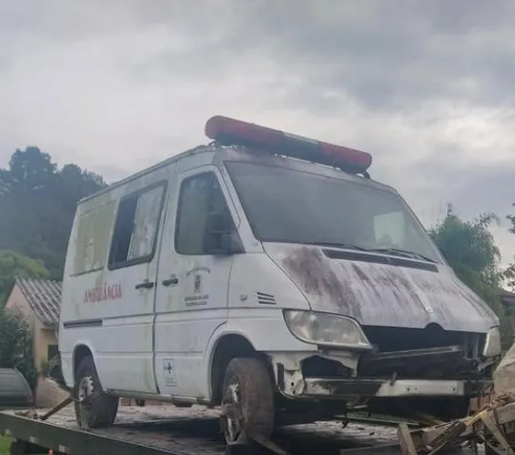 Peças Sprinter Sucata Sprinter 2004 Lataria Motor Acessorios Peças