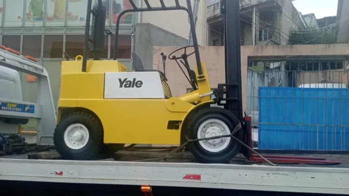 Empilhadeira Yale G83P 2,5t nacio al