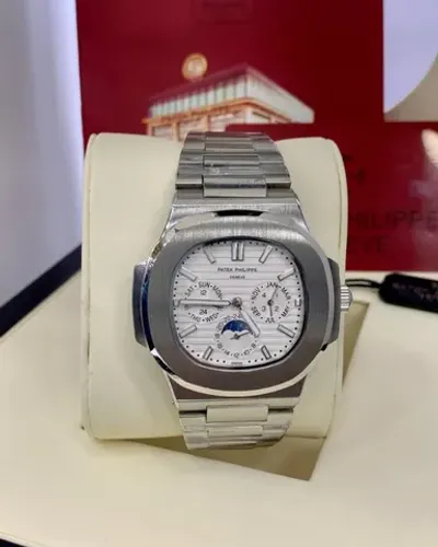 Relógio Patek Philippe Nautilus