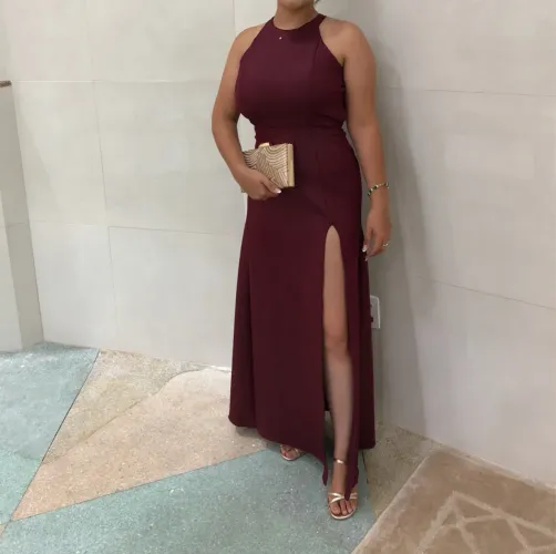 Vestido Longo Bordô com Fenda