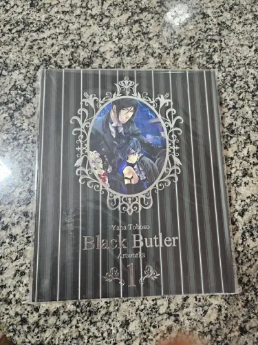 Black Butler Artworks Vol. 1 e 2 - Capa Dura