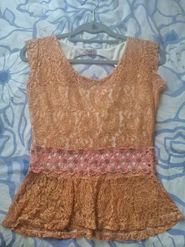 Blusa bordada 