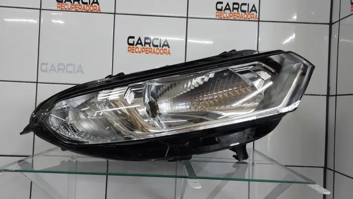 Farol Ecosport lado direito 2013 a 2017 com led