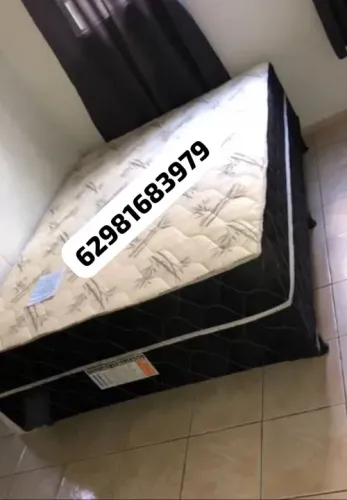 Cama box com molas(brinde) novo