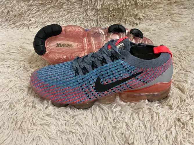 Tênis Nike Vapor Max muitas cores de Brinde você ganha uma corrente banhada a Ouro 