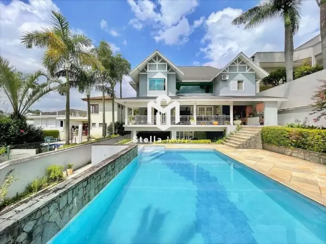 Casa em Condomínio em Cotia, no bairro São Paulo II, à venda.