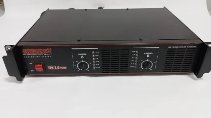 Amplificador - Techaudio Modelo Tpx 1.0 - 1000 W Rms
