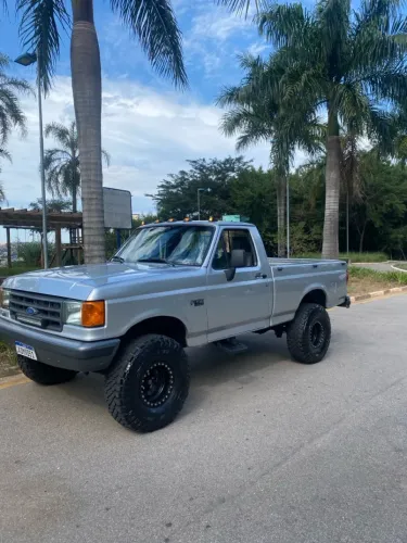 Ford f1000 diesel Mwm