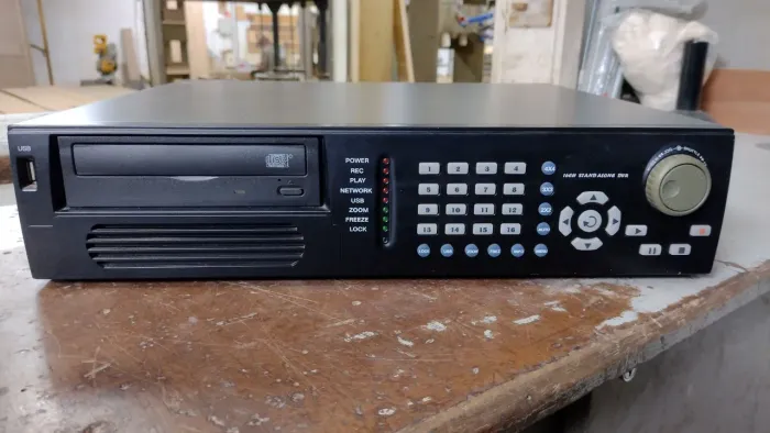 DVR 16 canais com gravador CD