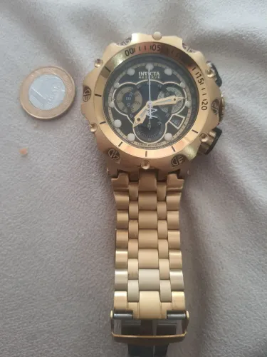 Relógio Invicta Reserve Dourado