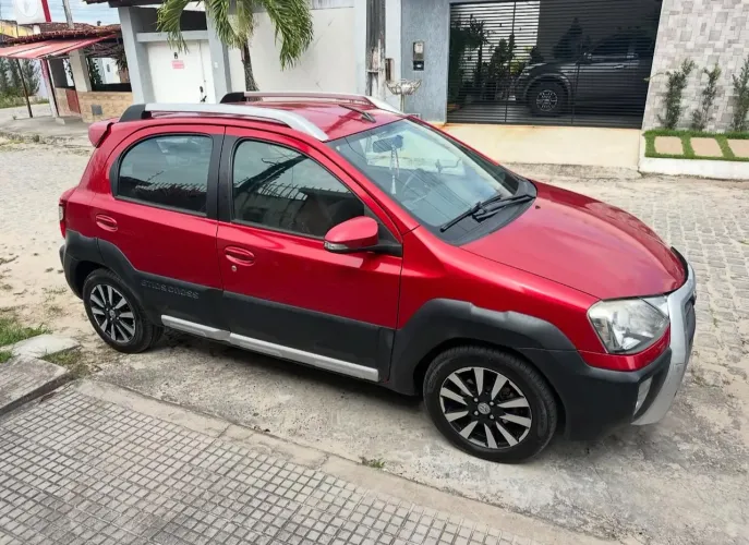 Toyota Etios Cross 1.5 Flex 16V 5P Aut. 2017