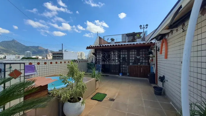 O Espaço Ideal para Viver Bem: Amplo Triplex de 186m² com 3 Quartos, Perfeito para sua Fam