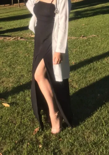 Vestido longo preto com fenda